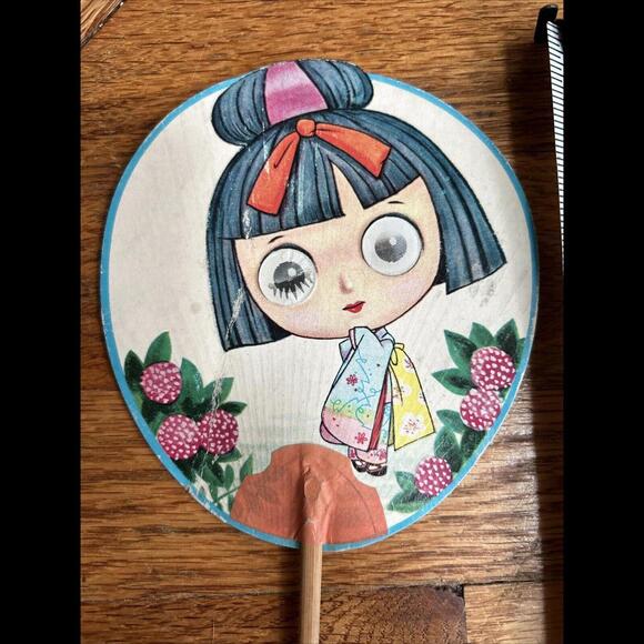 1950s 3D Lenticular, Handmade China Girl Fan With Vari Vue Blinking Eyes - Picture 6 of 6